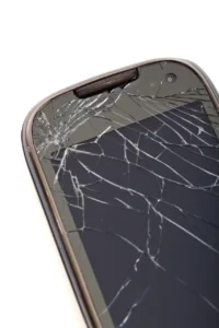 broken 72161 1280 Réparation vitre Arrière Samsung S10 Plus Nos Conseils